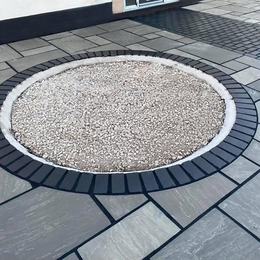 Cobble Setts Black Natural Limestone 200x100 30mm-50mm