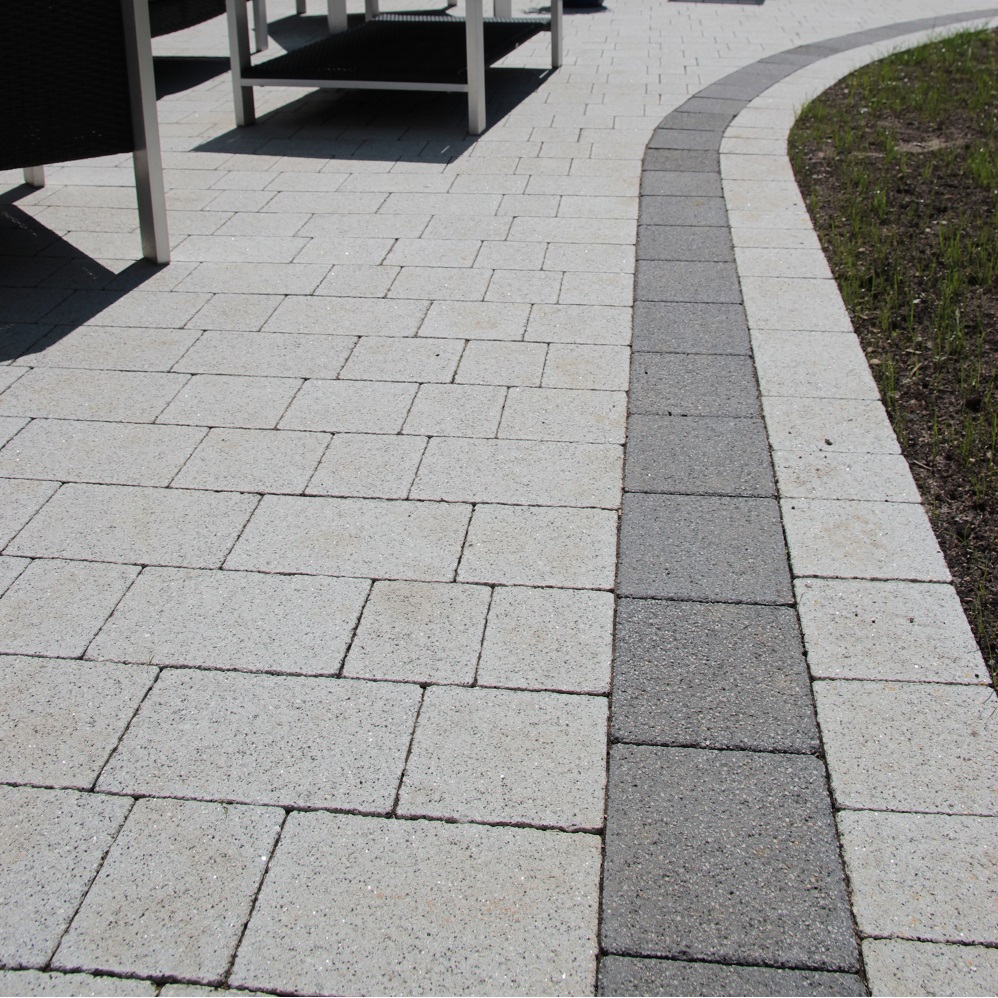 Newgrange Silver Granite Effect Mixed Size 50MM Concrete Block Paving